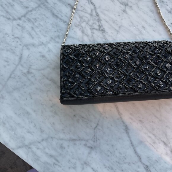 Black Beaded Geometric Evening Clutch with Elegant Chain Strap - Picture 4 of 6
